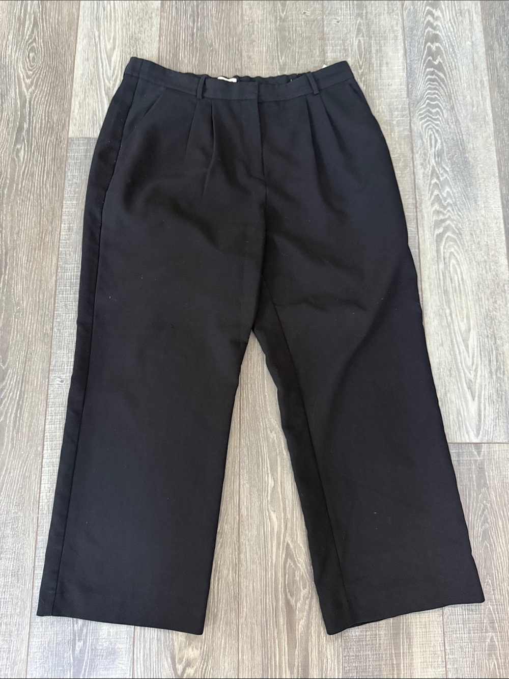 Abercrombie & Fitch Women's Black Wide-Leg Trousers